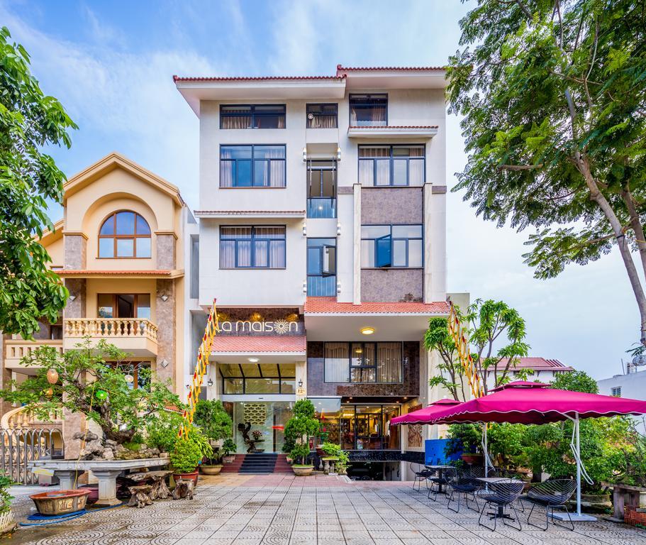 La Maison Danang Beach Hotel Exterior foto